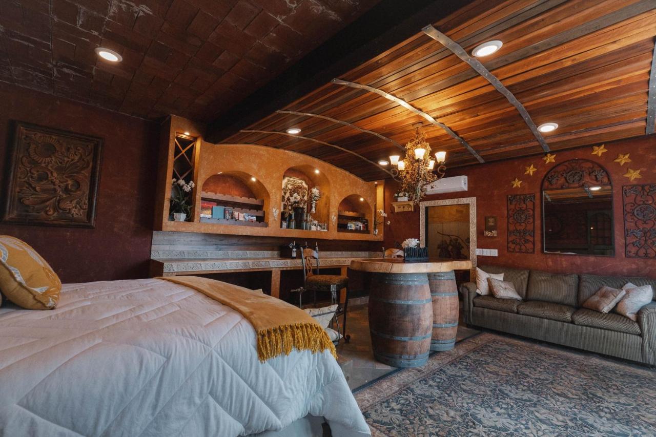 Vina Calabria Bed & Breakfast Valle de Guadalupe Bagian luar foto