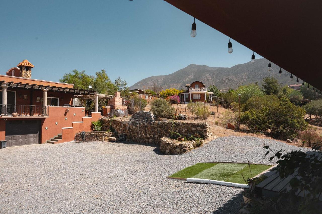 Vina Calabria Bed & Breakfast Valle de Guadalupe Bagian luar foto