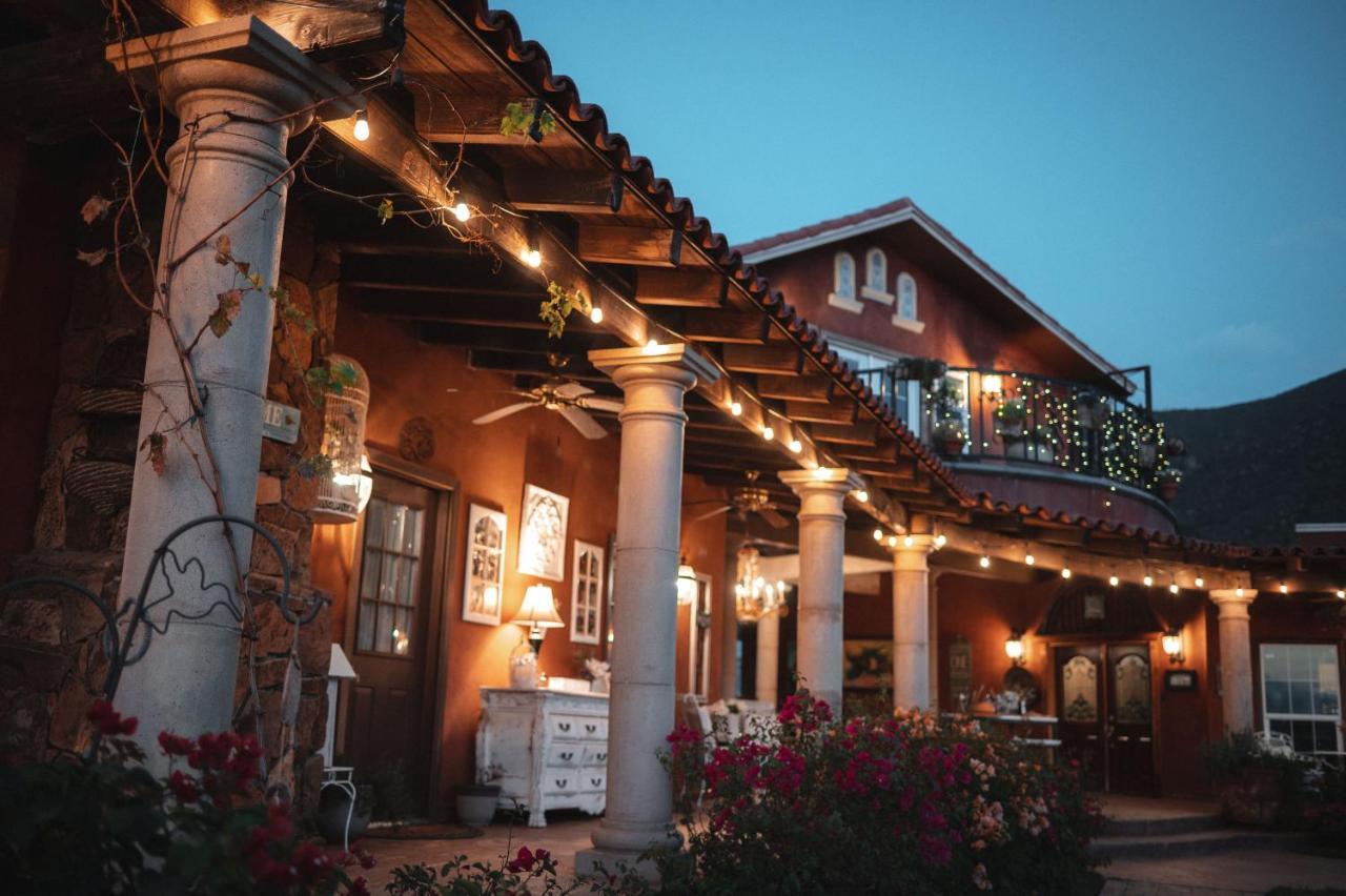 Vina Calabria Bed & Breakfast Valle de Guadalupe Bagian luar foto